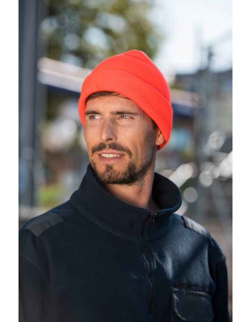 Caciula tricotata de lucru